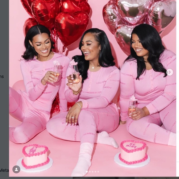 Fancy Homebody Logoluxe Pajamas NWT - Picture 1 of 5